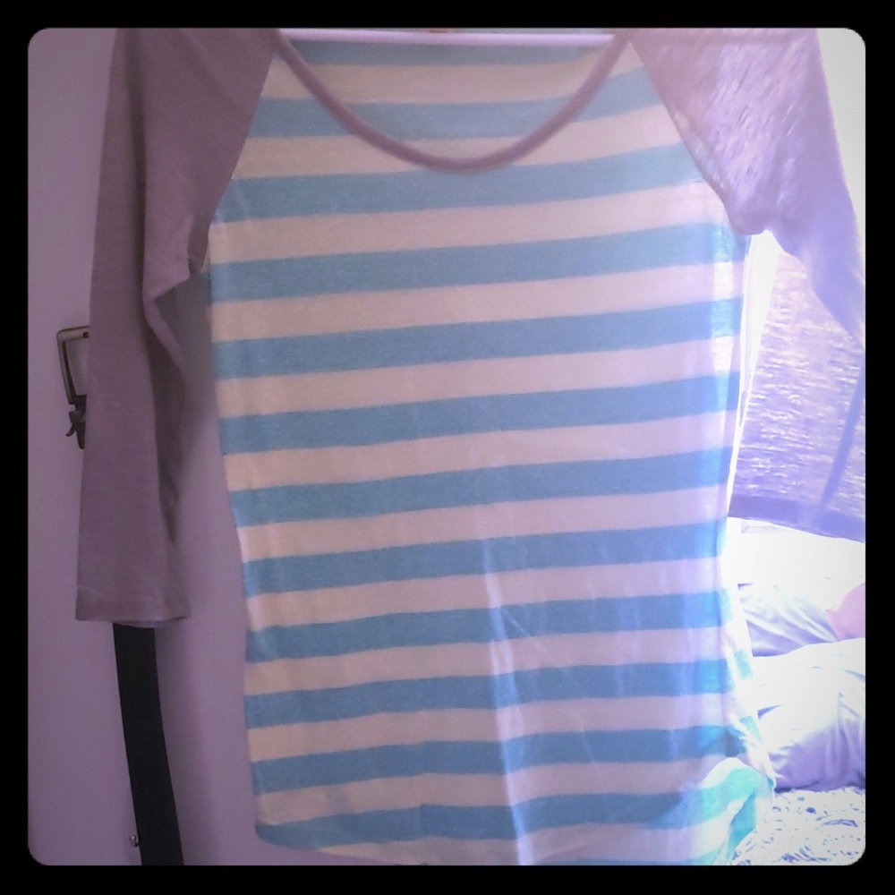 Baseball style tee
